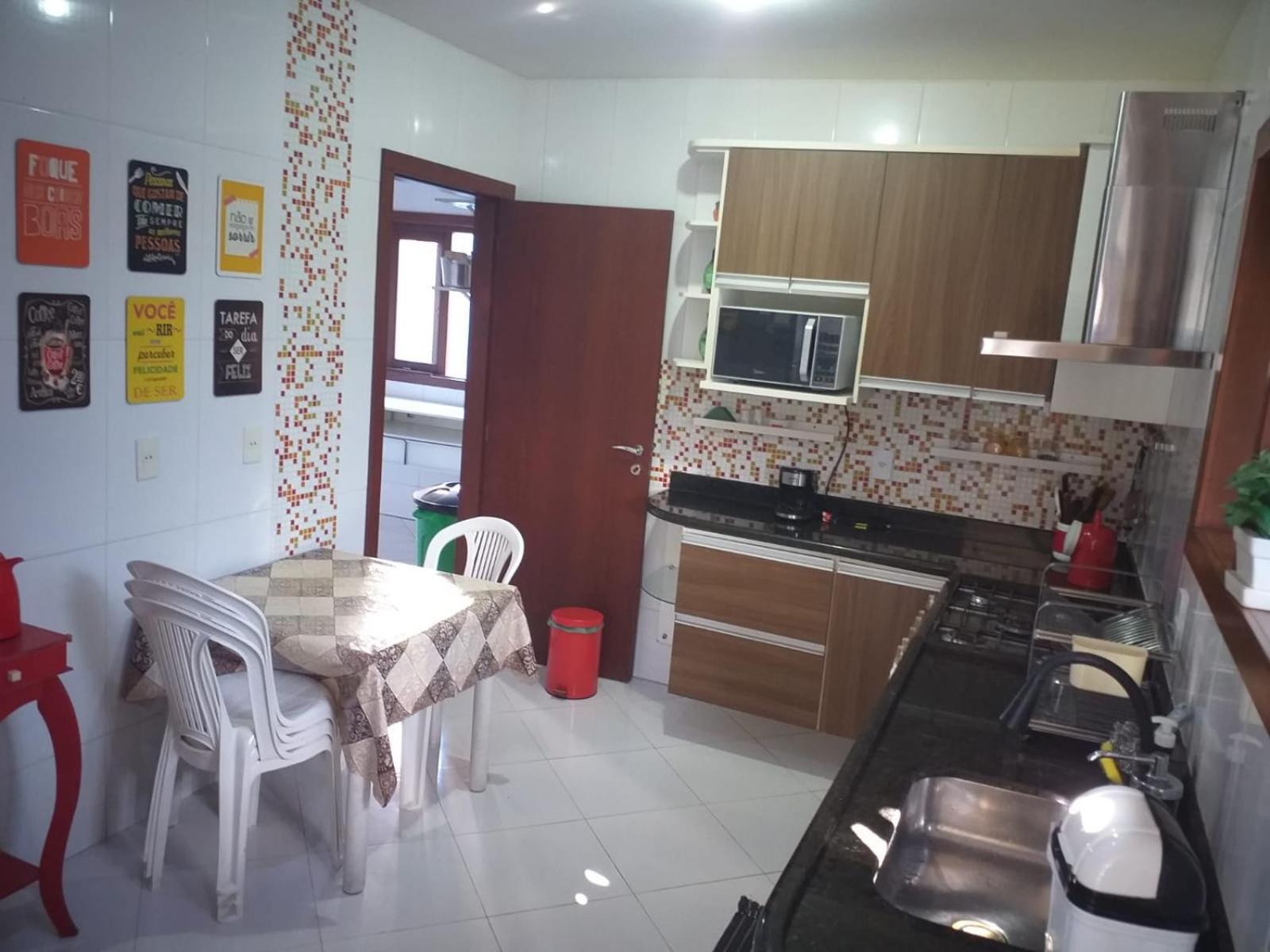 Linda Casa Com Piscina Em Interlagos Vila Velha Es Villa Luaran gambar